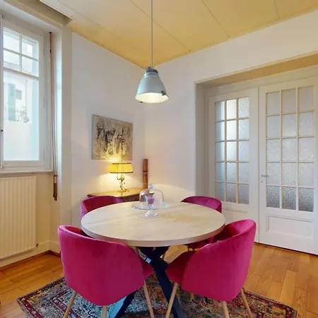 Apartment Authentic In The Heart Of