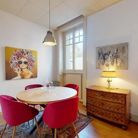 Apartment Authentic In The Heart Of Vevey