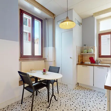 Authentic In The Heart Of Apartment Vevey
