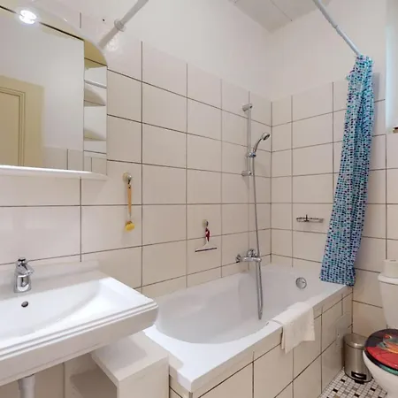Authentic In The Heart Of Apartment *