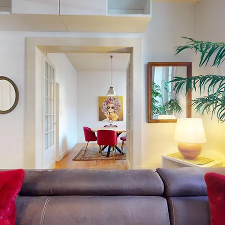 Authentic In The Heart Of Apartment